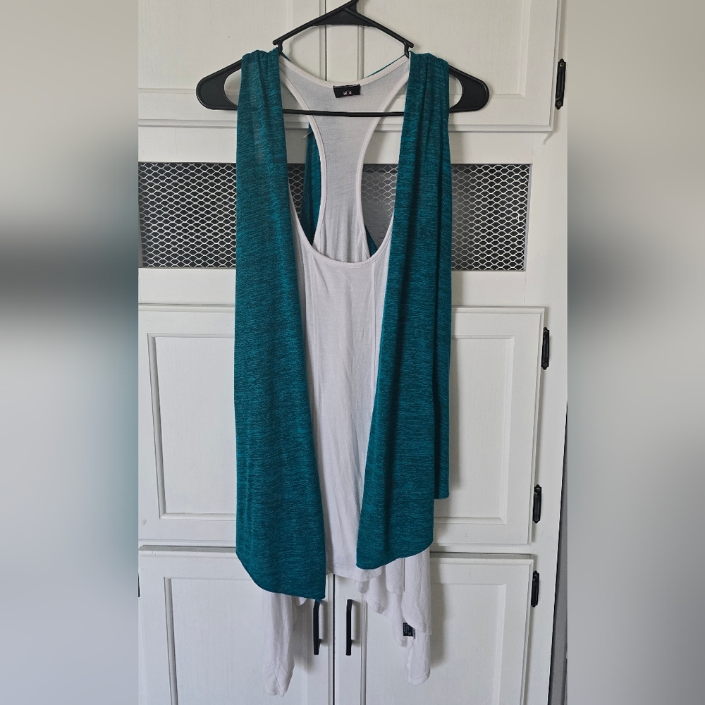 ⭐️Green Sleeveless Backless Tank Top